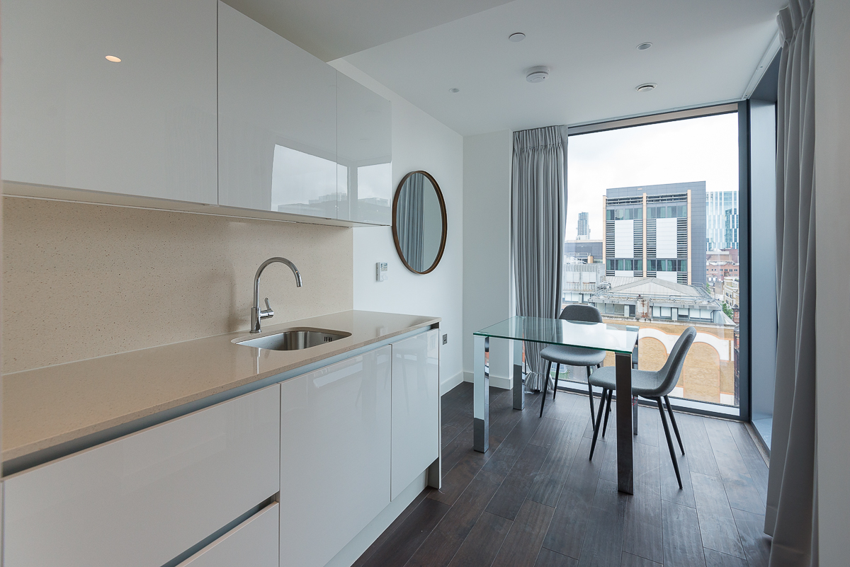 1 bedroom apartments/flats to sale in Royal Mint Street, Tower Hill, London-image 2