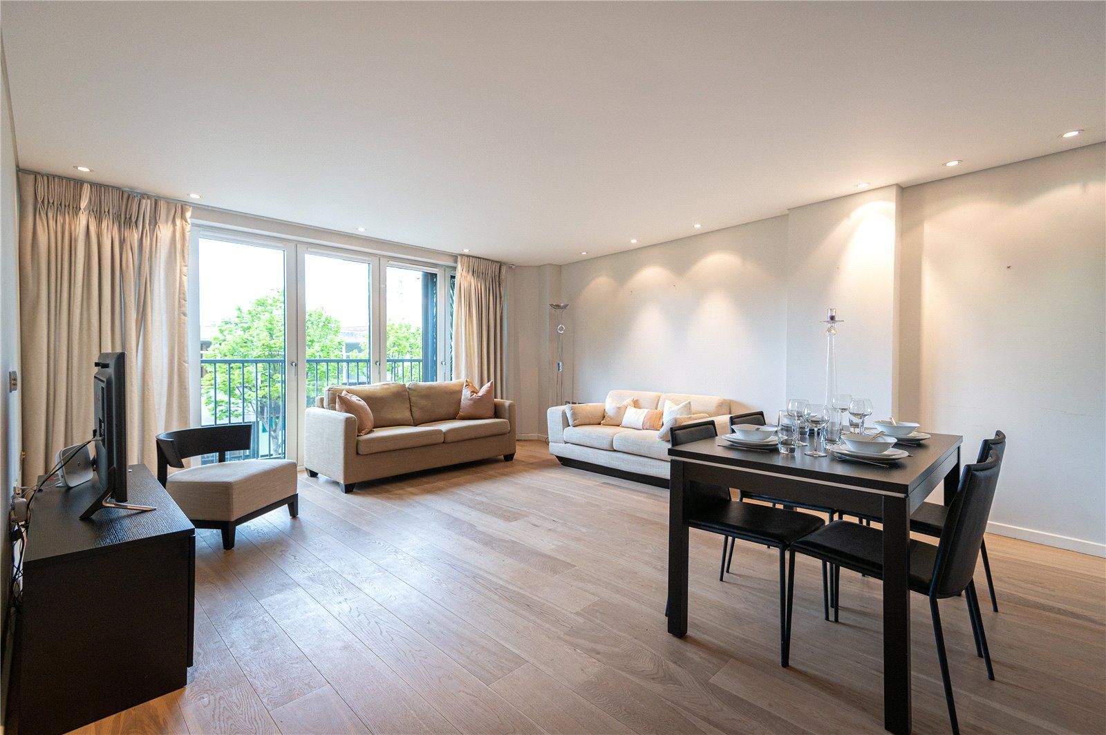 1 bedroom apartments/flats to sale in Kensington Church Street, Notting Hill-image 4