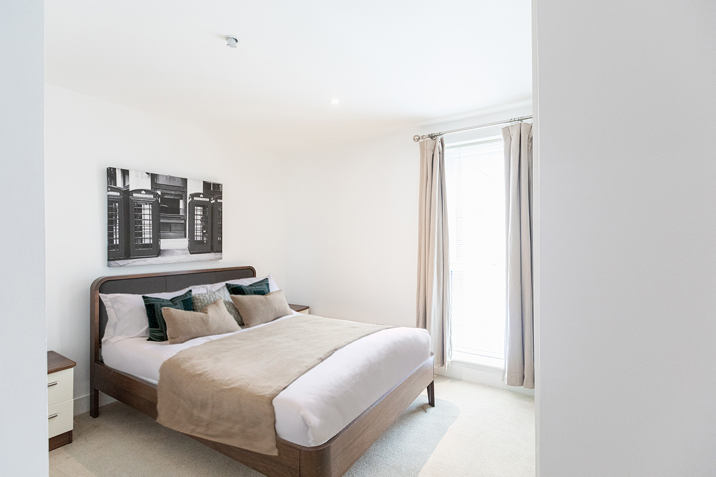 1 bedroom apartments/flats to sale in Bromyard Avenue, Napier West, London-image 2