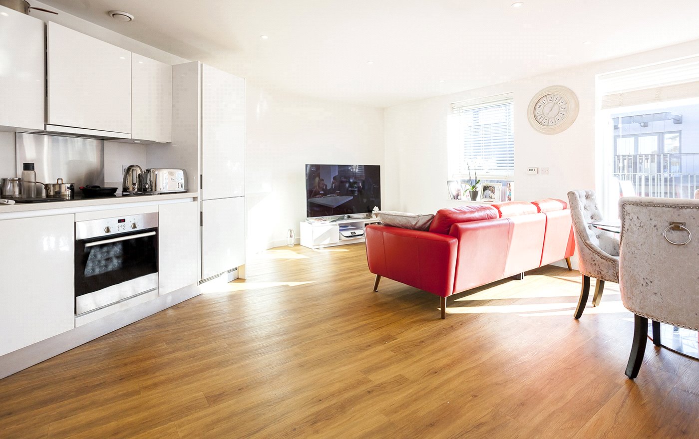 1 bedroom apartments/flats to sale in Clement Court, Howard Road, Stanmore-image 2