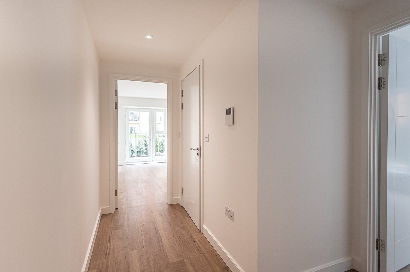 1 bedroom apartments/flats to sale in Beaufort Square, Beaufort Park, London-image 8