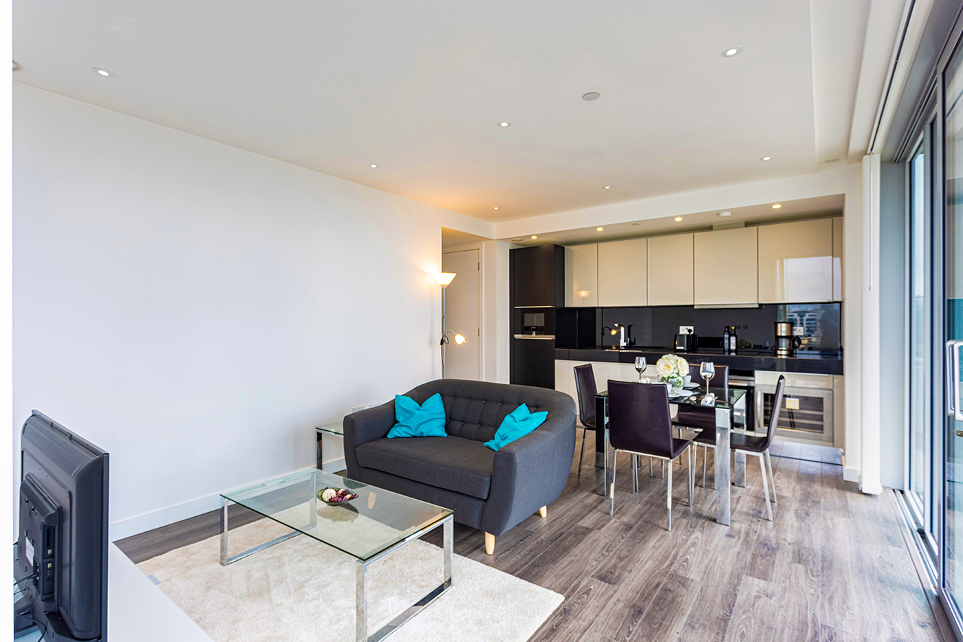 1 bedroom apartments/flats to sale in Alie Street, Whitechapel, London-image 3