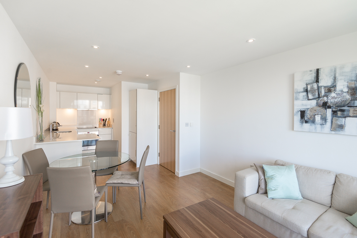 1 bedroom apartments/flats to sale in Seven Sea Gardens, Poplar, London-image 3