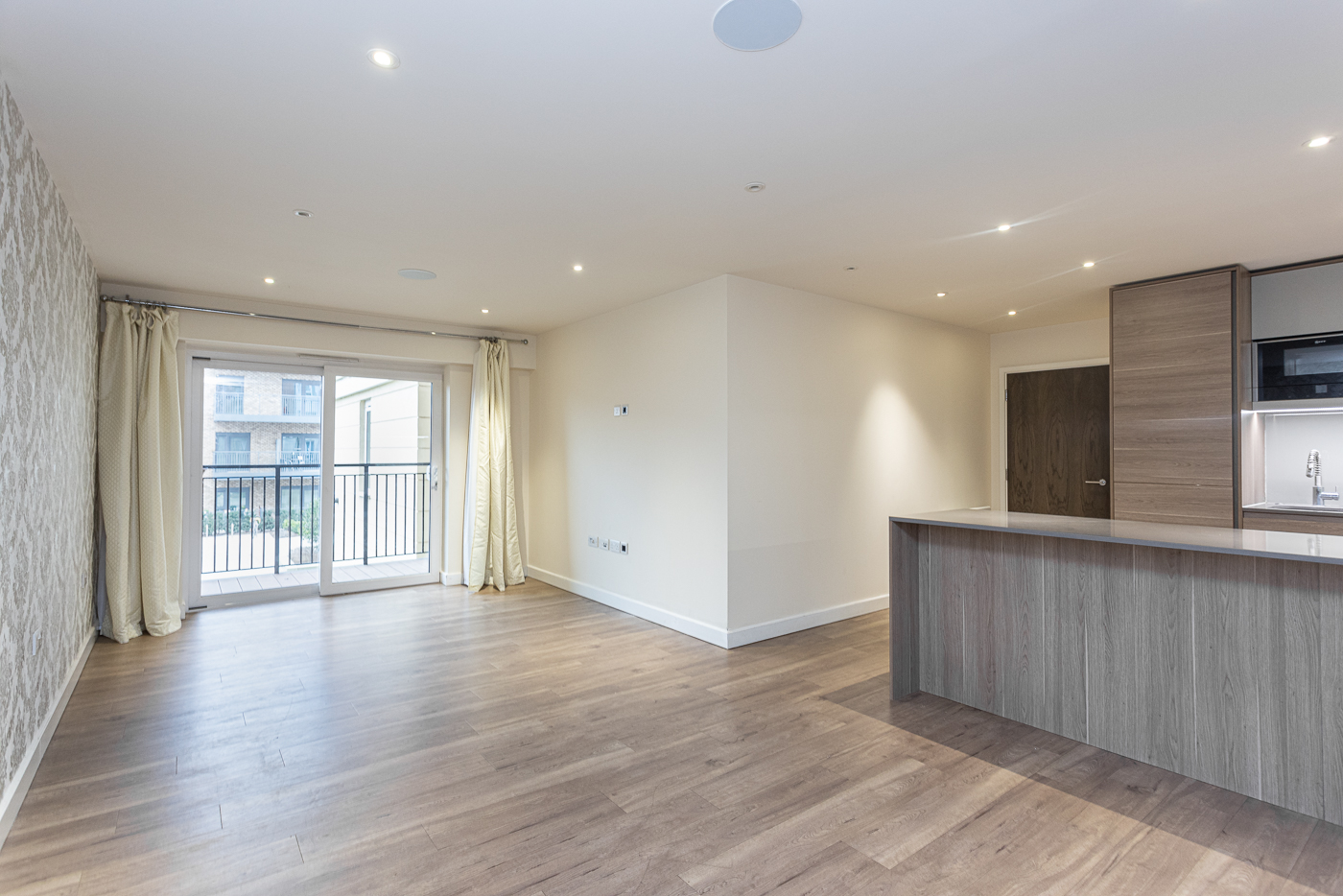 2 bedrooms apartments/flats to sale in Beaufort Square, Colindale, London-image 15