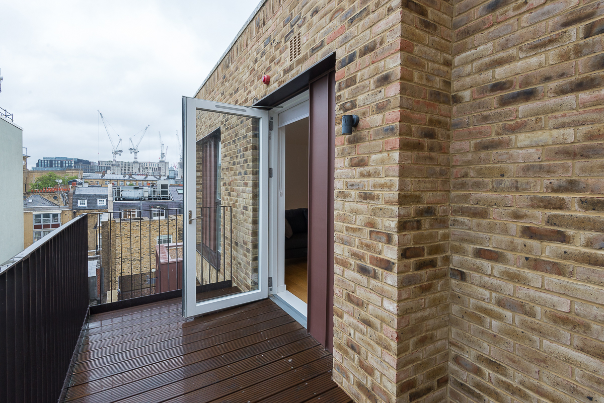2 bedrooms apartments/flats to sale in Hand Axe Yard, Kings Cross, London-image 5
