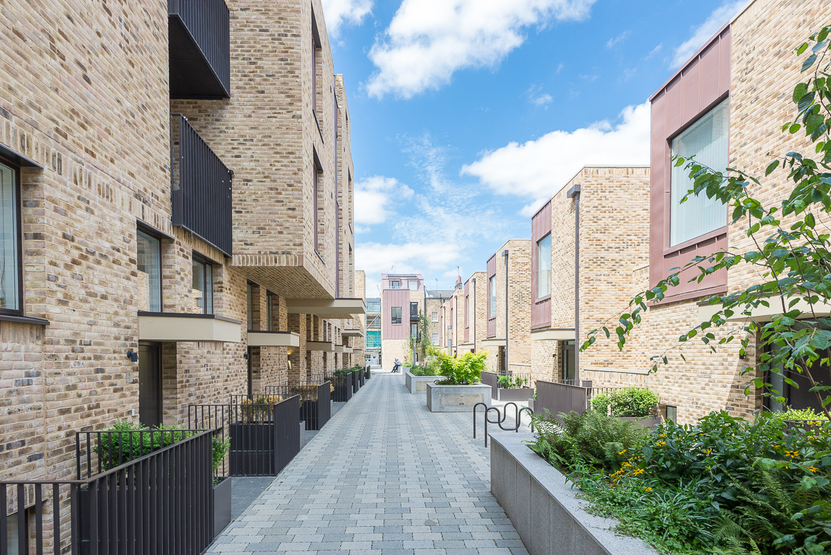 2 bedrooms apartments/flats to sale in Hand Axe Yard, Kings Cross, London-image 1