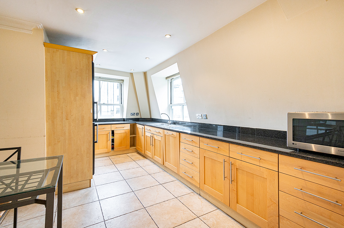 3 bedrooms apartments/flats to sale in Whitehall, St James, London-image 7