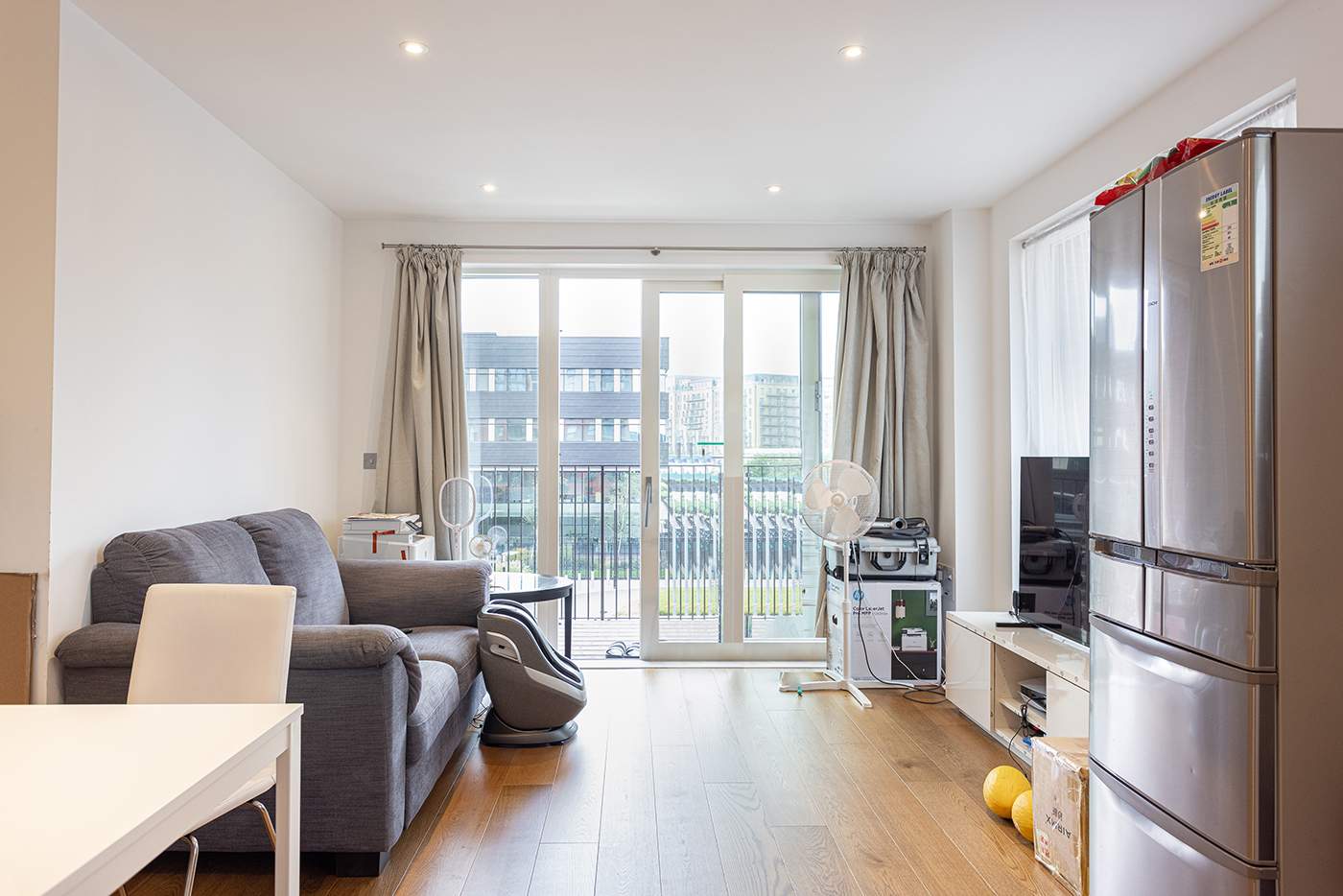 2 bedrooms apartments/flats to sale in Lismore Boulevard, Colindale, London-image 8