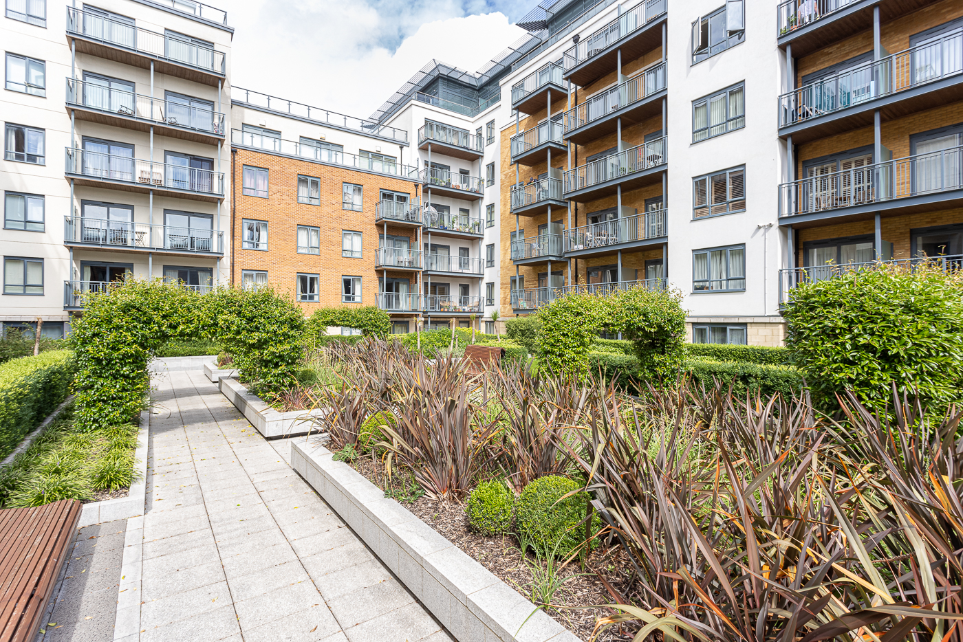 2 bedrooms apartments/flats to sale in Carvell House, 22 Aerodrome Road, London-image 20