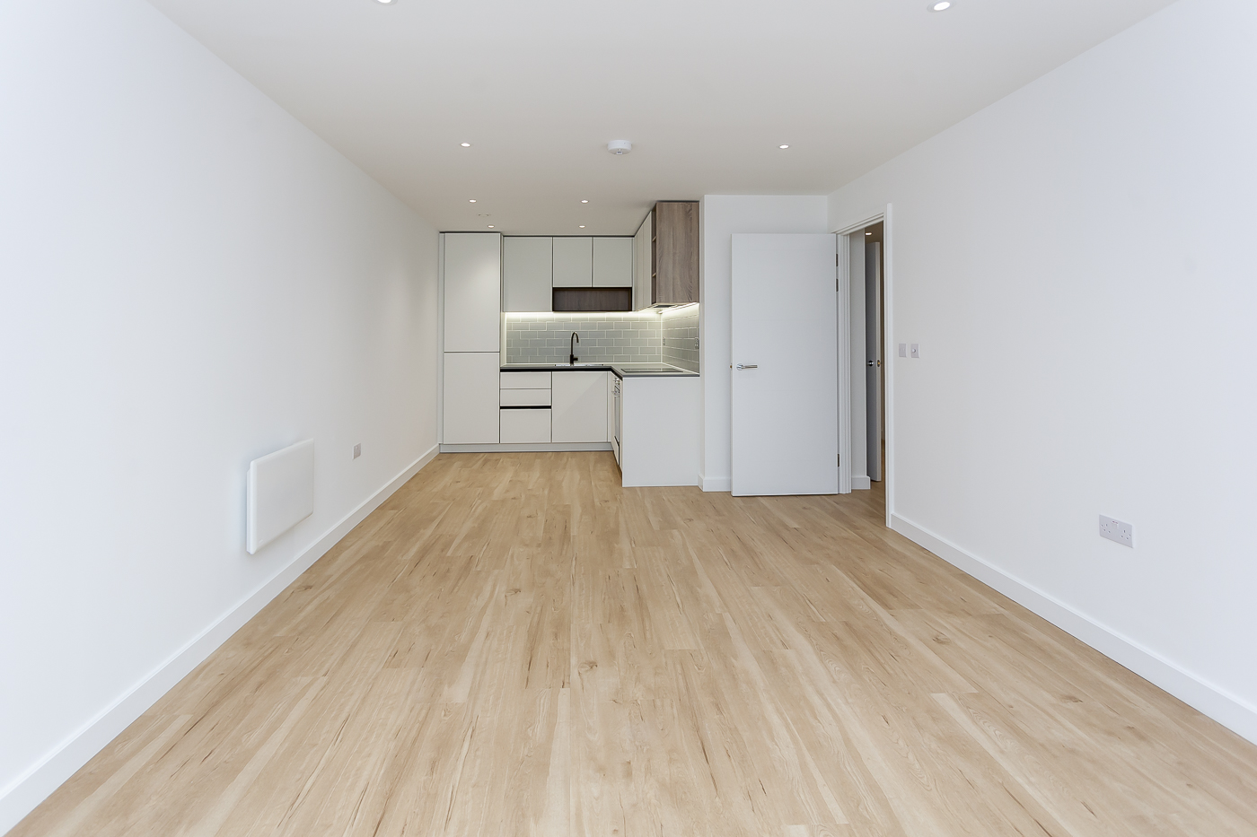 2 bedrooms apartments/flats to sale in Fairbank House, 13 Beaufort Square, London-image 9
