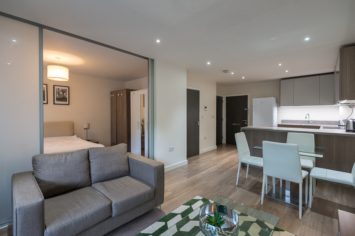 1 bedroom apartments/flats to sale in Beaufort Square, Colindale, London-image 6