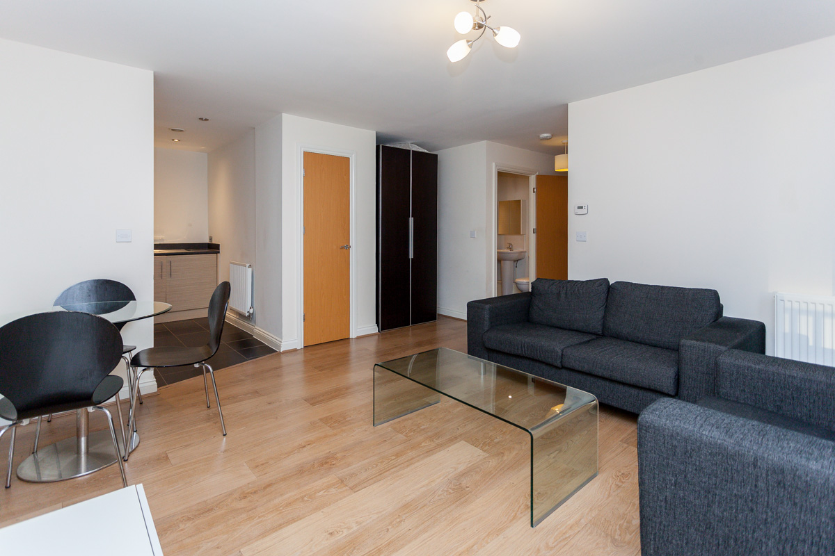 1 bedroom apartments/flats to sale in Needleman Close, Colindale-image 7