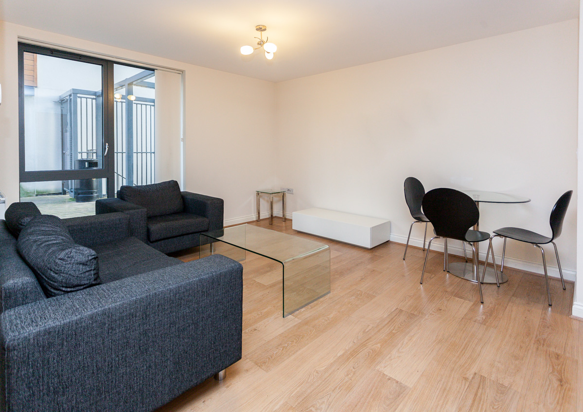 1 bedroom apartments/flats to sale in Needleman Close, Colindale-image 2