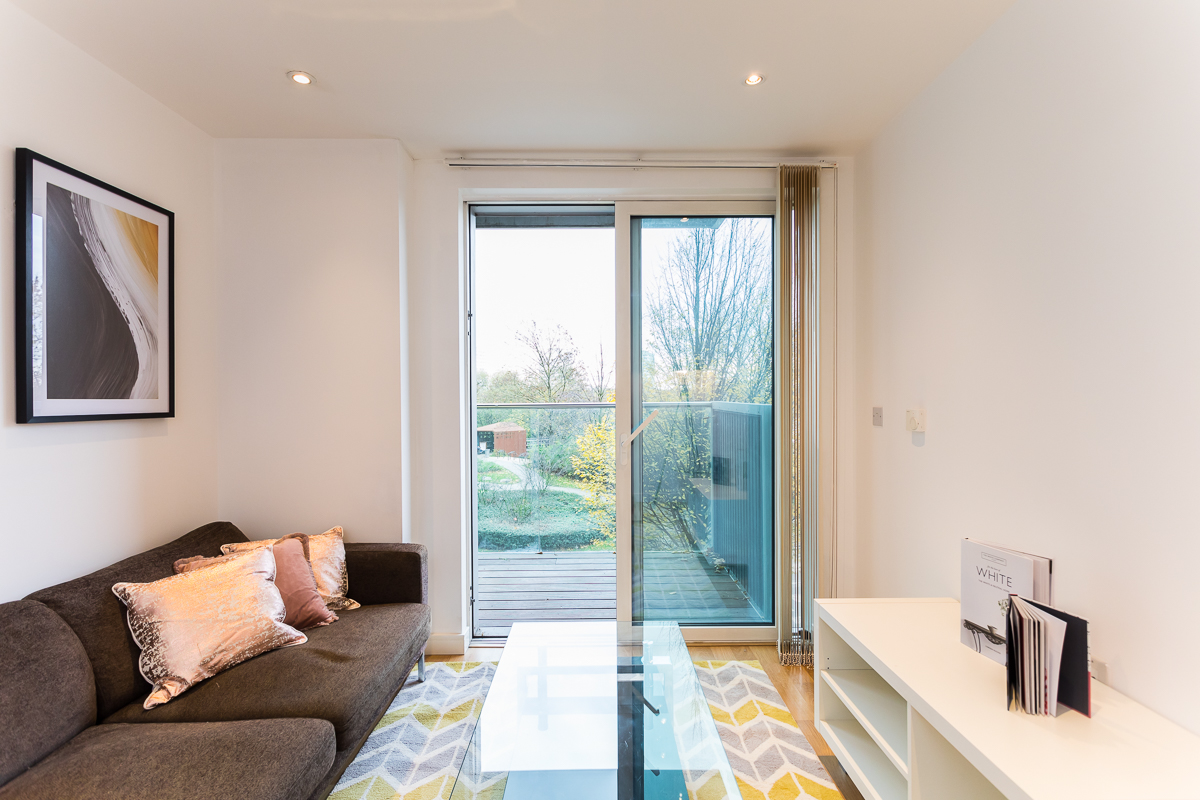 1 bedroom apartments/flats to sale in Goodchild Road, Woodberry Down, Manor House-image 2