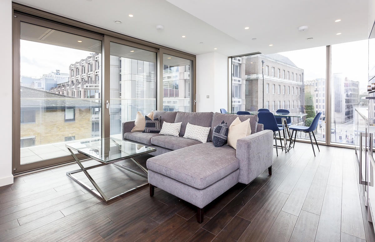 2 bedrooms apartments/flats to sale in Royal Mint Street, Tower Hill, London-image 1