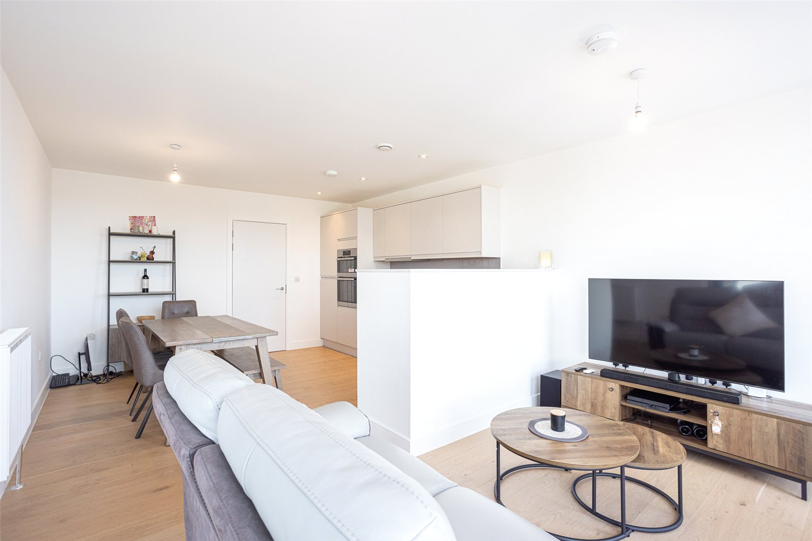 1 bedroom apartments/flats to sale in Bonsai Point, 399J Edgware Road, London-image 6