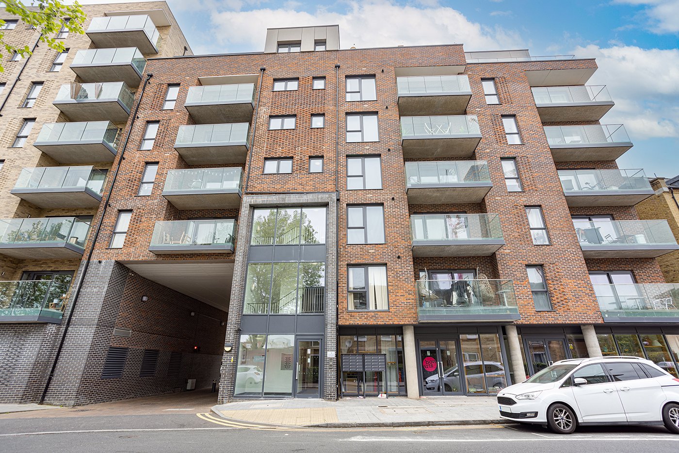 1 bedroom apartments/flats to sale in Abbey Road, Barking-image 1