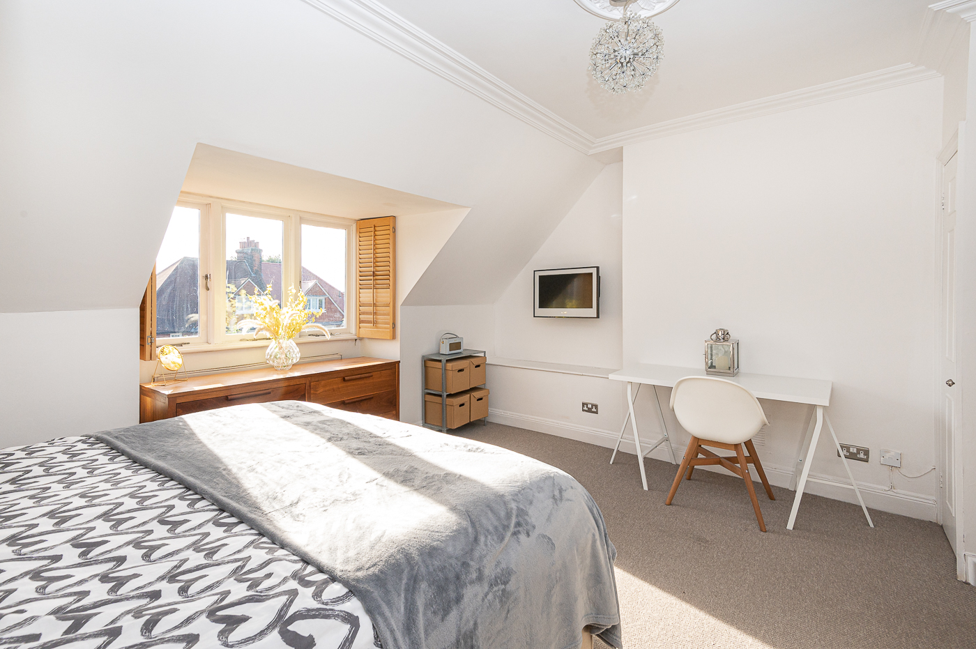 2 bedrooms apartments/flats to sale in Hollycroft Avenue, Hampstead, London-image 4