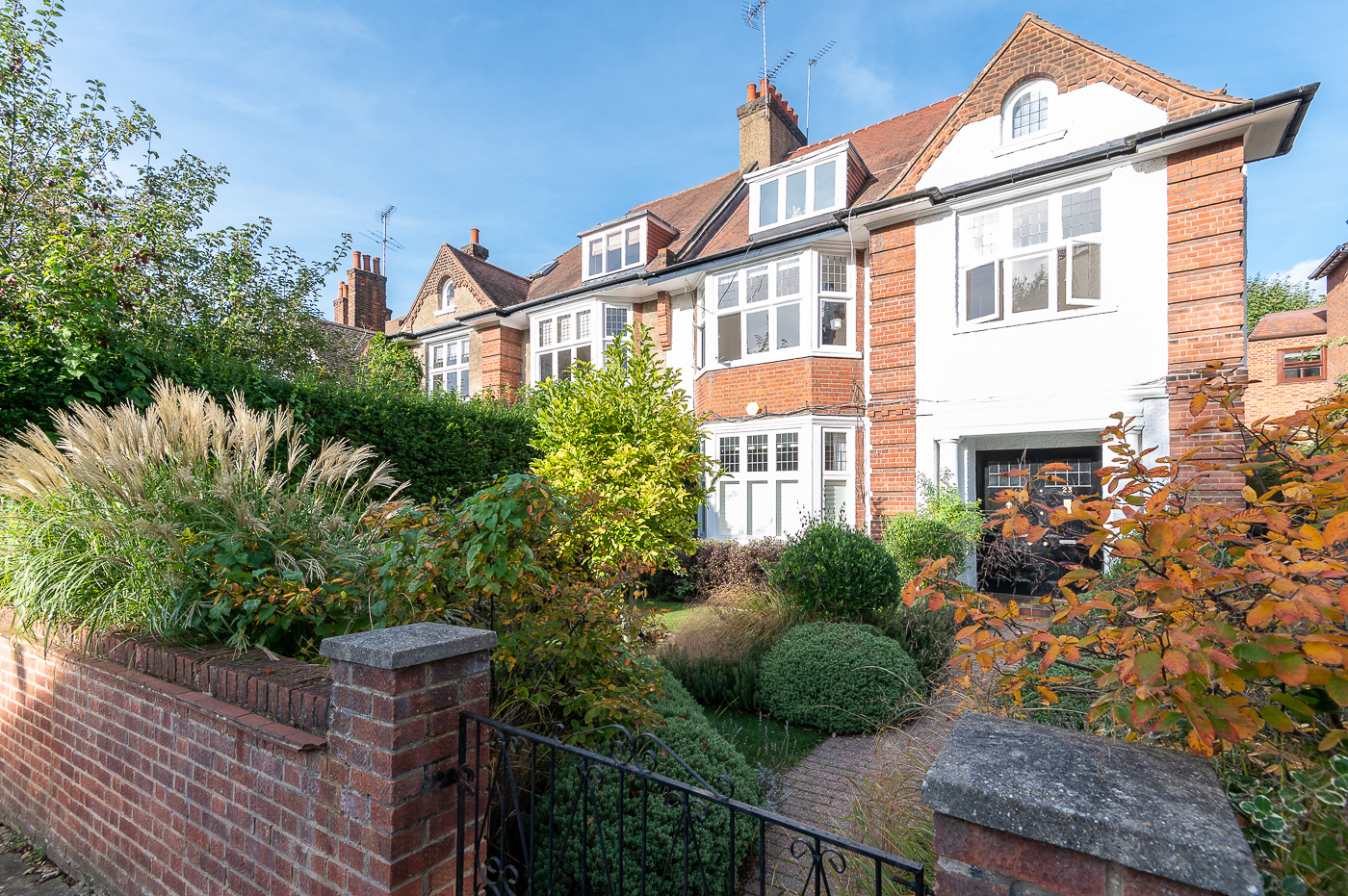 2 bedrooms apartments/flats to sale in Hollycroft Avenue, Hampstead, London-image 17
