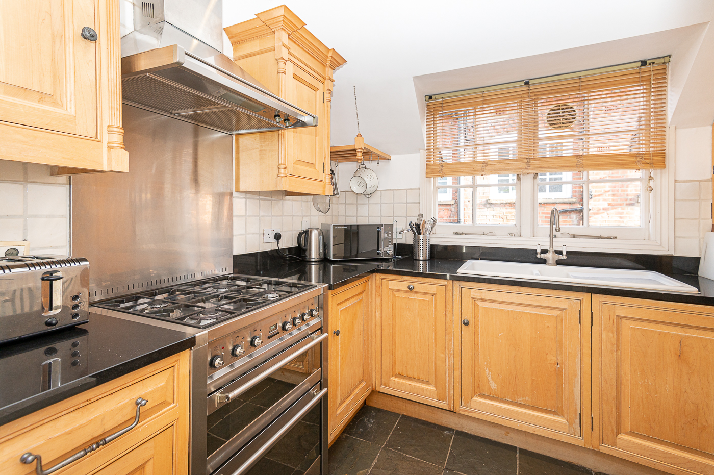 2 bedrooms apartments/flats to sale in Hollycroft Avenue, Hampstead, London-image 18