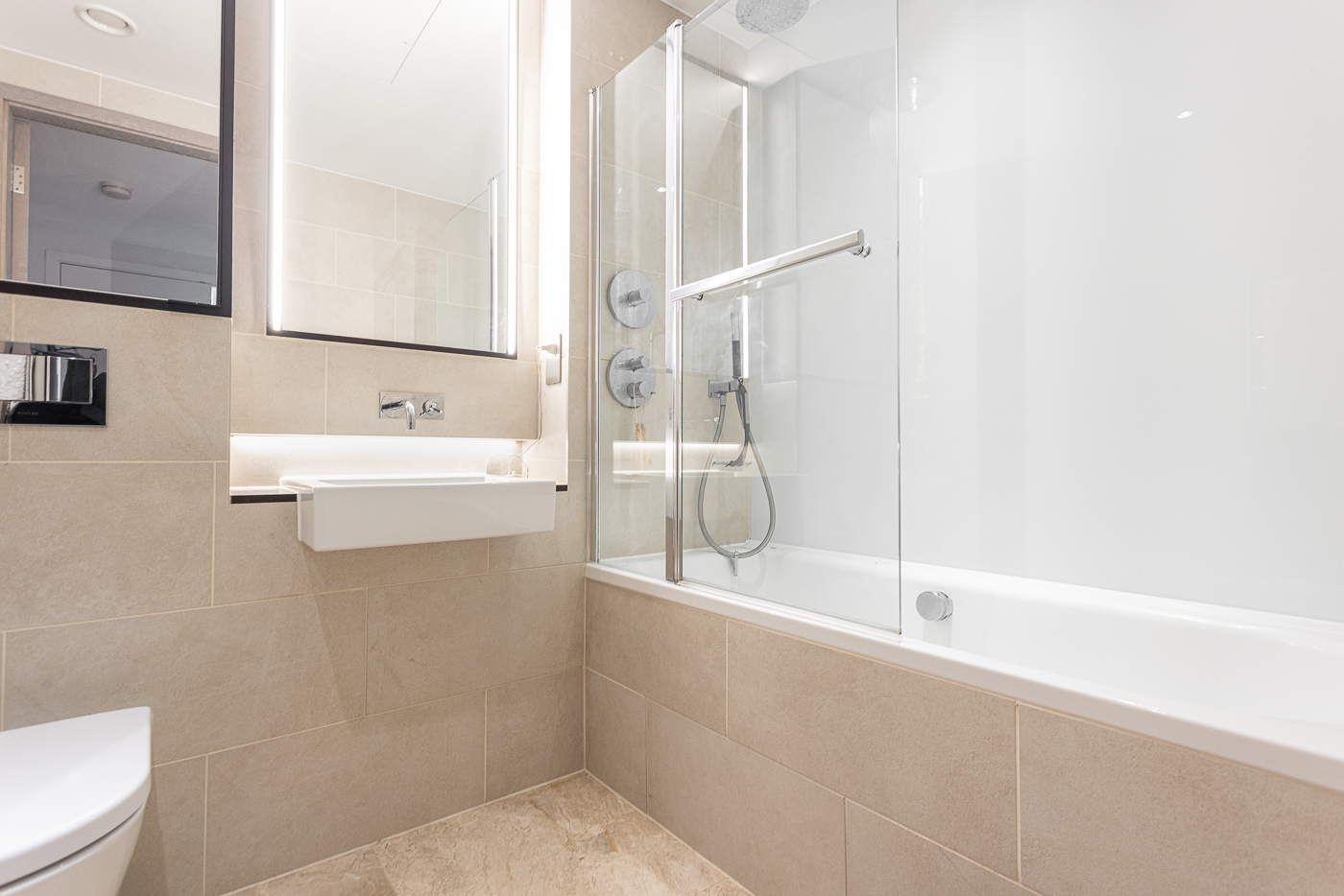 1 bedroom apartments/flats to sale in Drapers Yard, Wandsworth, London-image 11