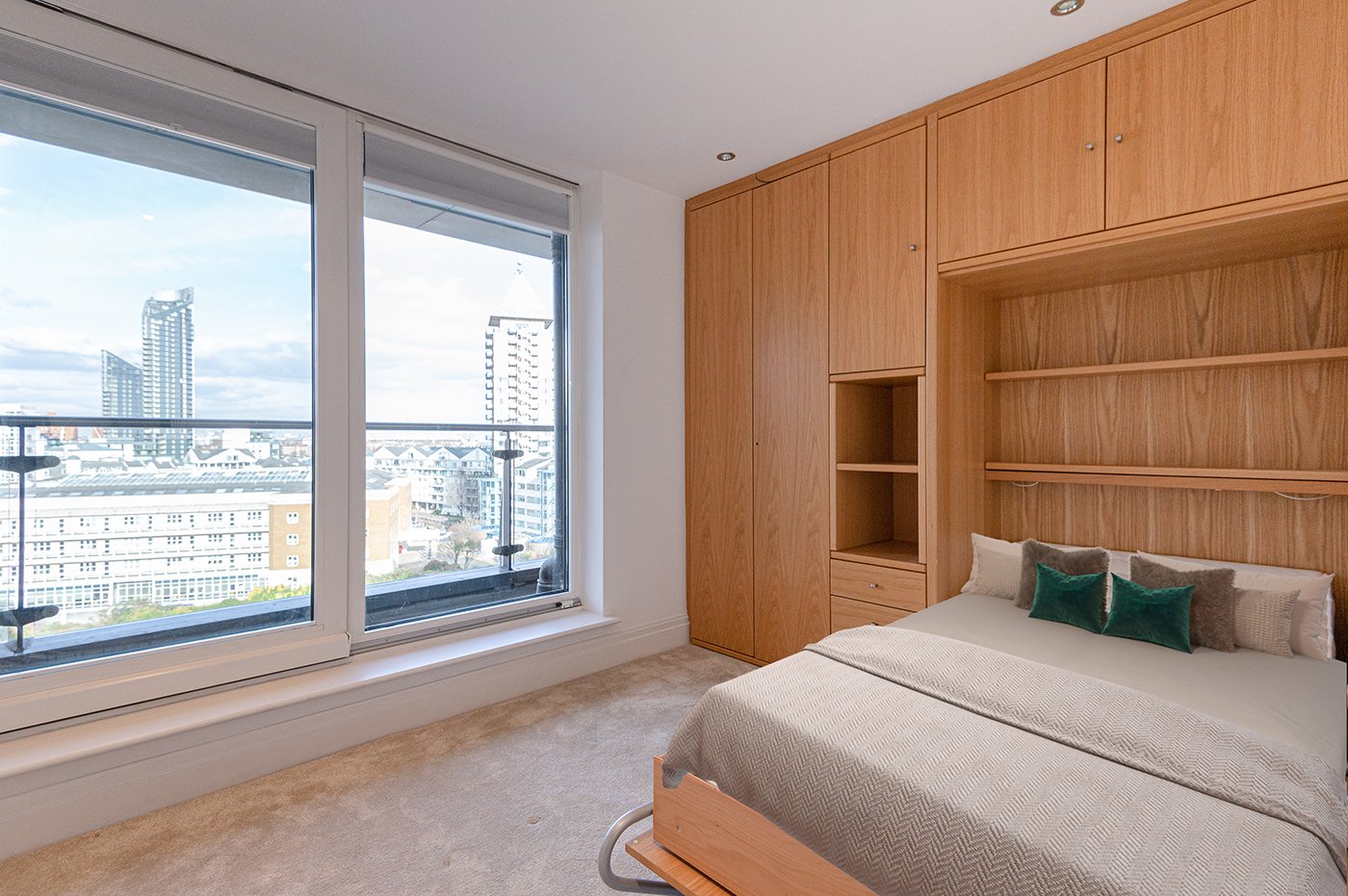 3 bedrooms apartments/flats to sale in The Boulevard, Imperial Wharf, Fulham-image 4