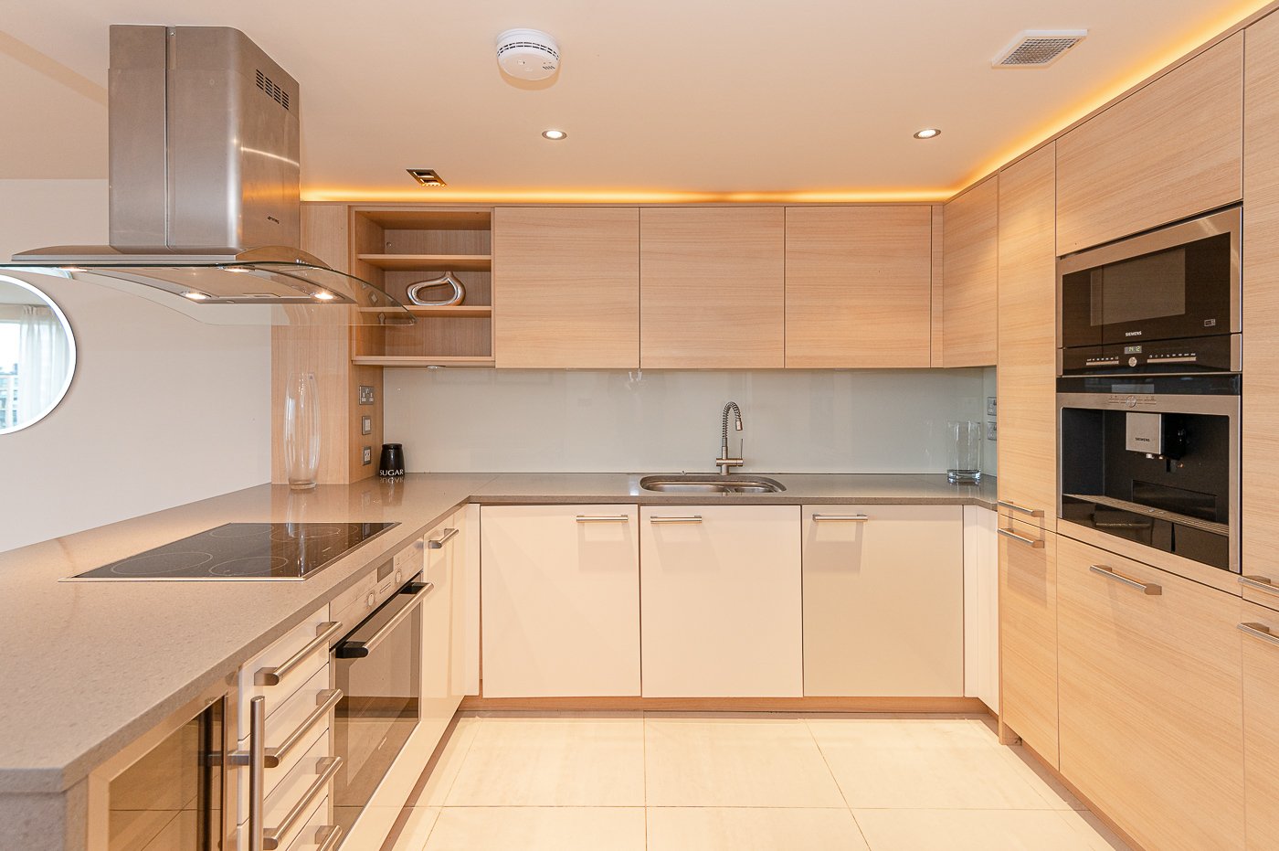 2 bedrooms apartments/flats to sale in Townmead Road, Imperial Wharf, Fulham-image 2