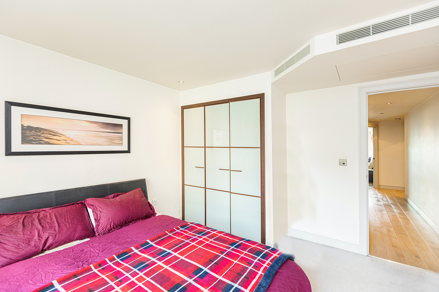 1 bedroom apartments/flats to sale in Park Street, Chelsea Creek, London-image 10