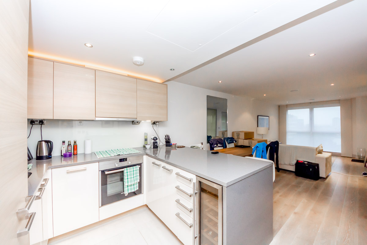 1 bedroom apartments/flats to sale in Townmead Road, Imperial Wharf, London-image 3