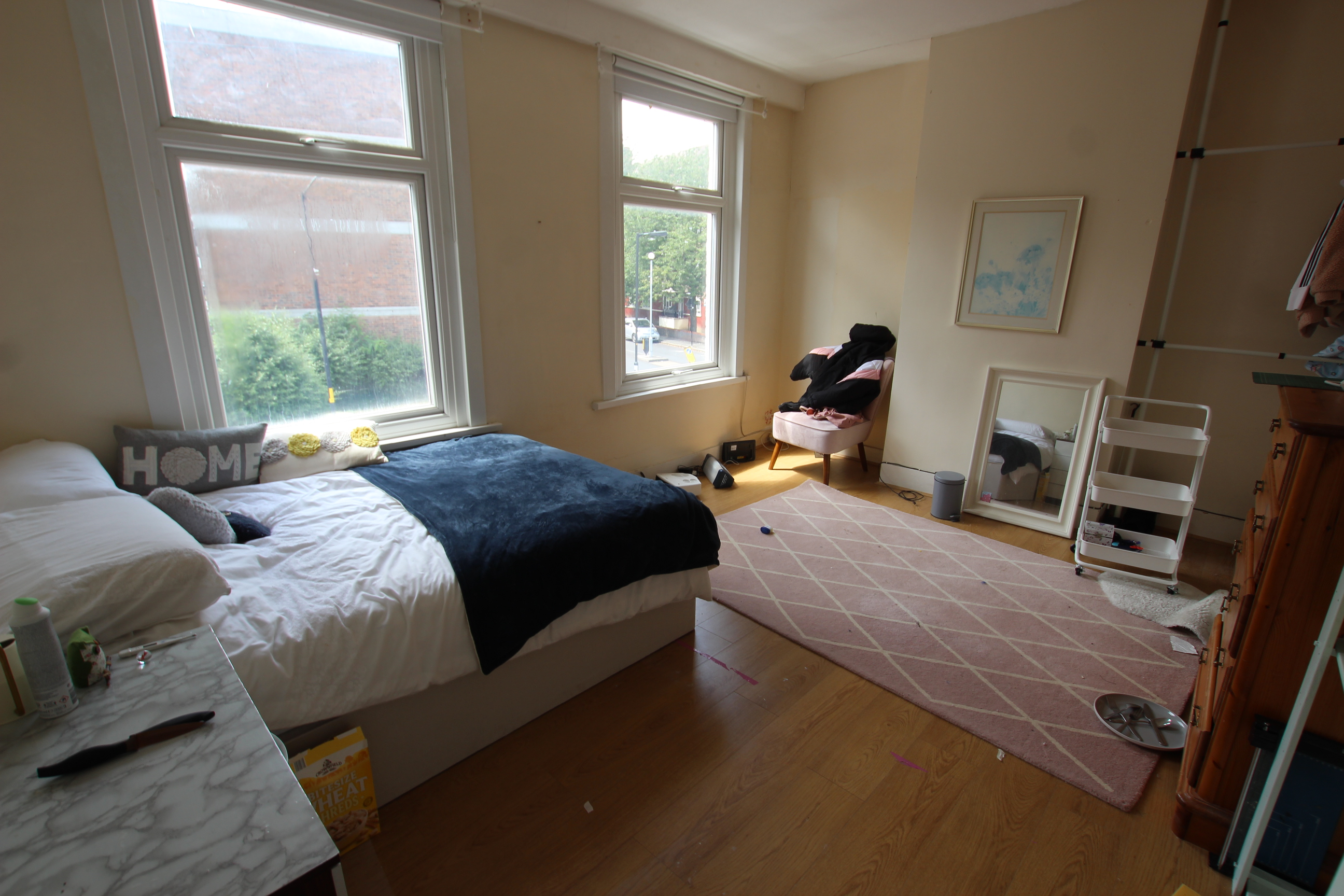 Four Bedroom House with Lounge & Garden- SE15